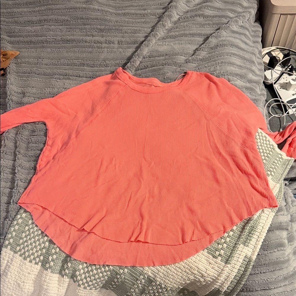 Women’s Free People waffle knit long sleeve 🩷